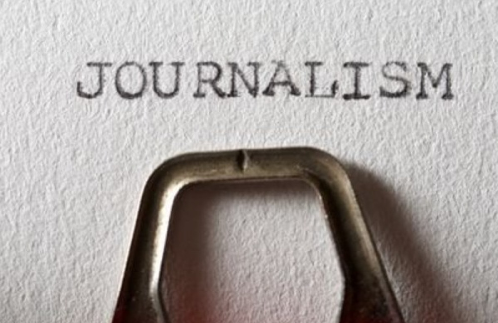 Earth Journalism Network Logo