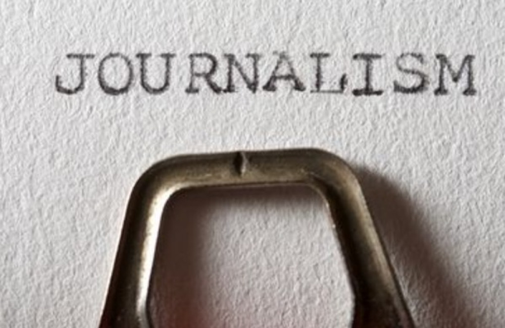 Earth Journalism Network Logo